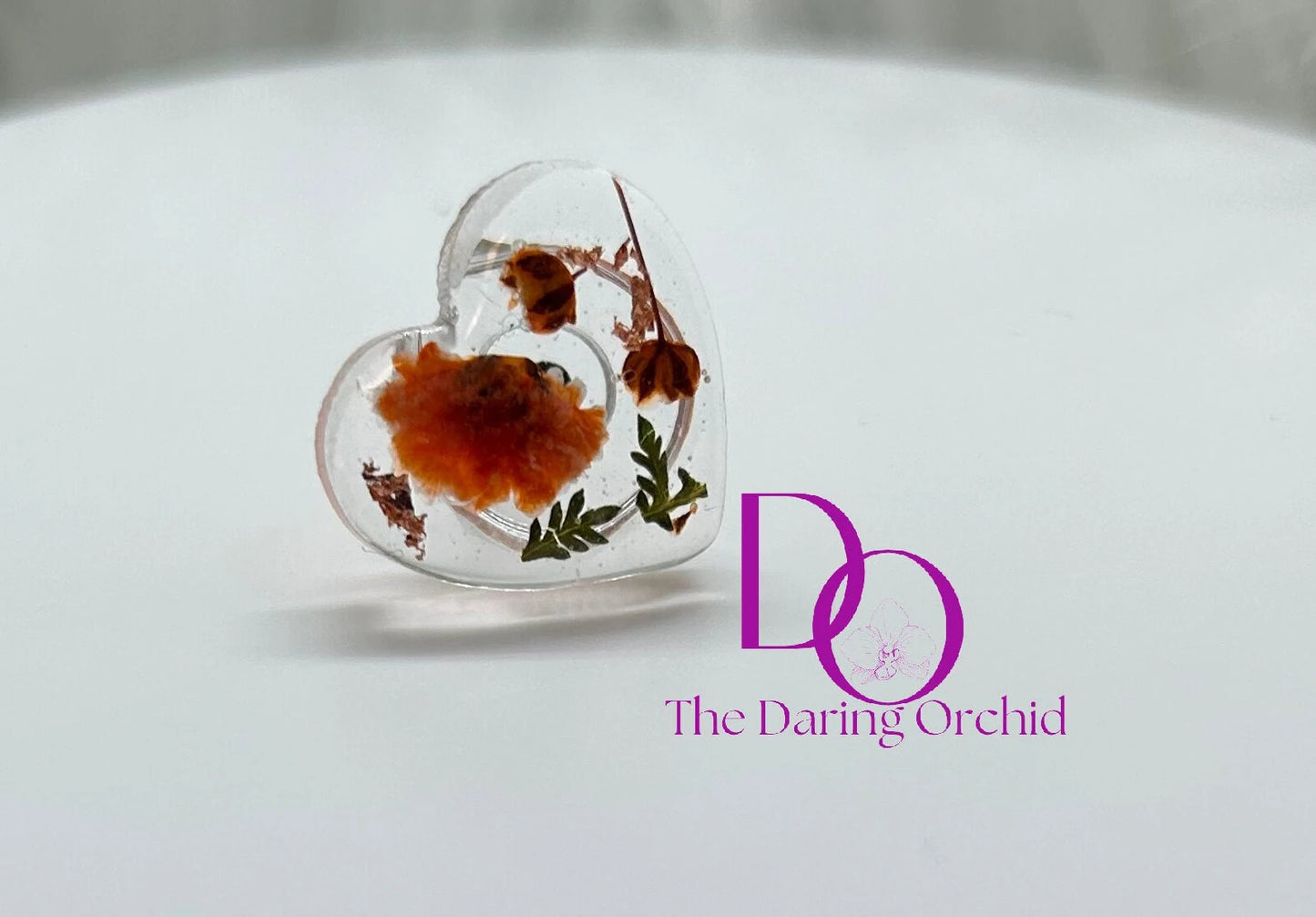 Pressed flowers push pins, vision board pins, office push pins