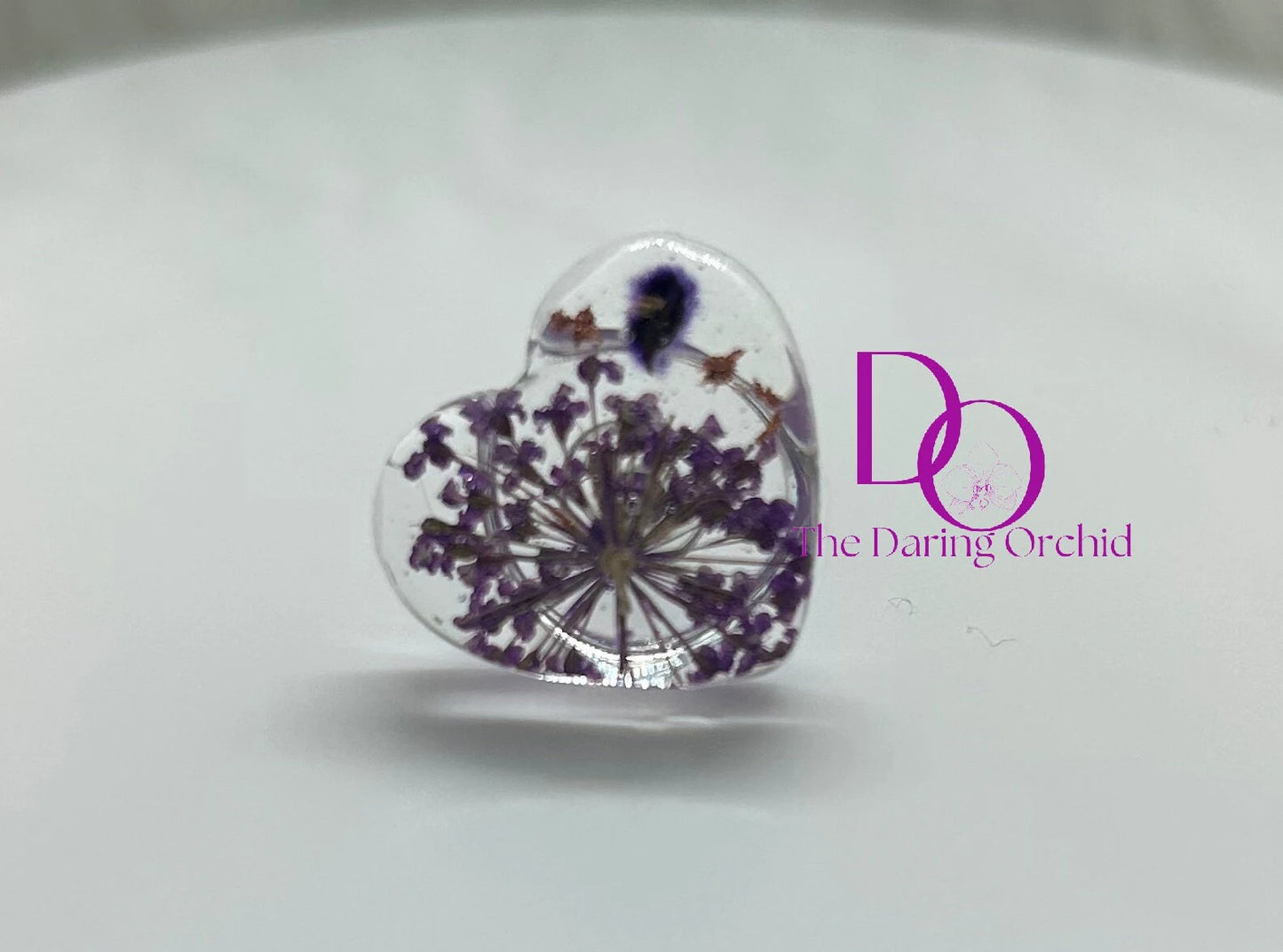 Pressed flowers push pins, vision board pins, office push pins