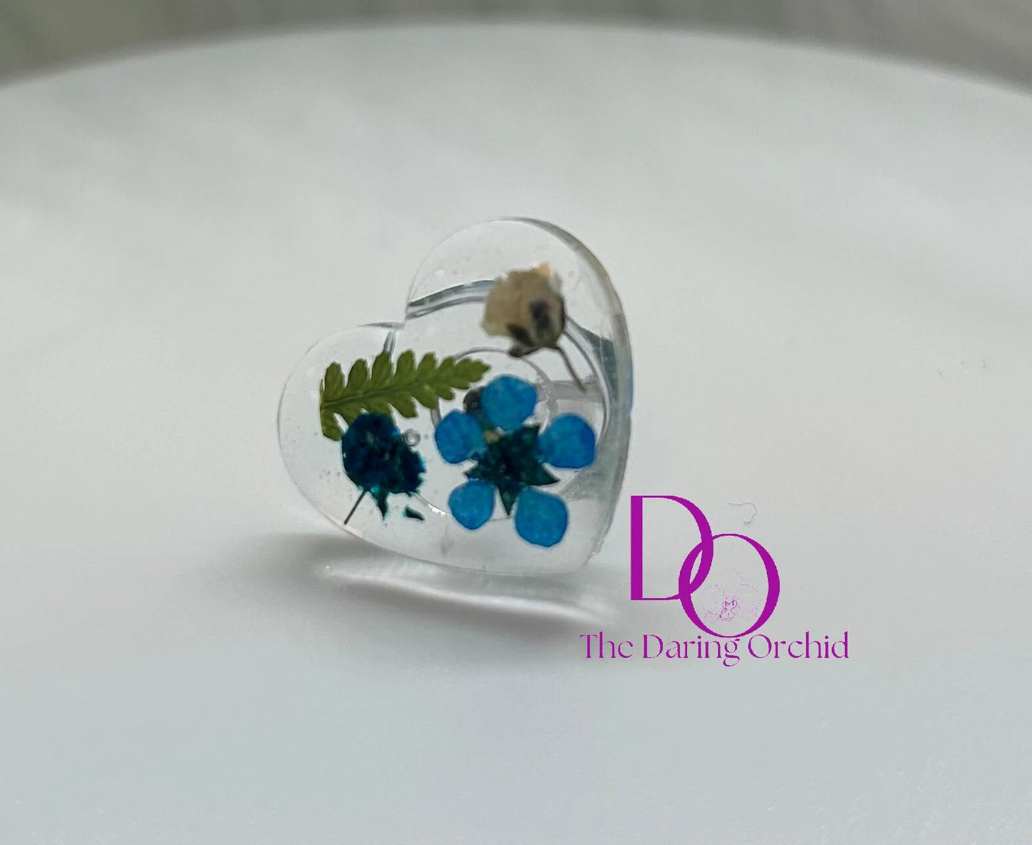Pressed flowers push pins, vision board pins, office push pins